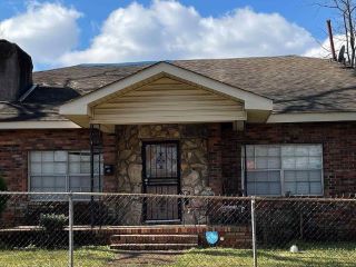 Foreclosed Home - 1630 18TH PL SW, 35211