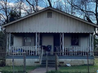 Foreclosed Home - 2709 POWDERLY AVE SW, 35211