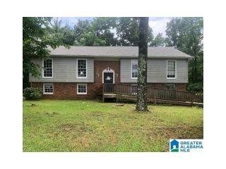 Foreclosed Home - 6055 Red Hollow Rd, 35215