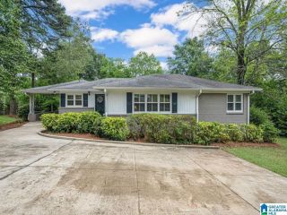 Foreclosed Home - 1749 VESTAVIEW LN, 35216