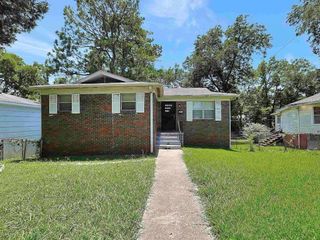 Foreclosed Home - 4217 41ST AVE N, 35217
