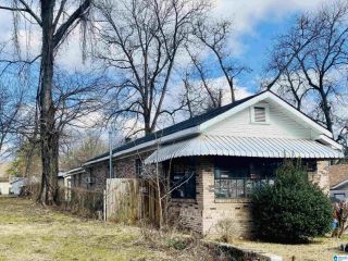 Foreclosed Home - 4224 43RD AVE N, 35217