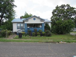 Foreclosed Home - 4011 43RD AVE N, 35217