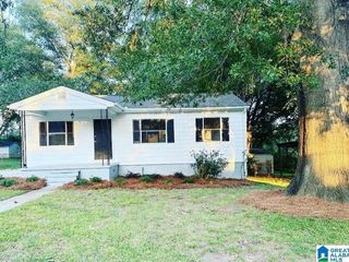 Foreclosed Home - 1155 SCHOOL ST, 35224