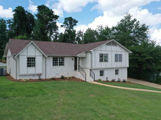 Foreclosed Home - 2428 JAMESTOWN DR, 35226