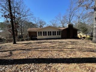 Foreclosed Home - 3213 BURNING TREE DR, 35226