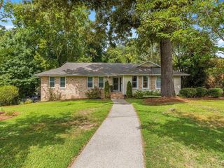 Foreclosed Home - 3528 DEERFIELD DR, 35226