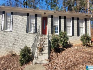 Foreclosed Home - 1204 PINE TREE DR, 35235