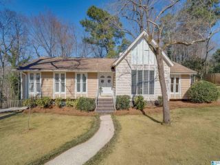 Foreclosed Home - 3305 CIRCLE HILL RD, 35243