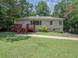 Foreclosed Home - 4220 MILHAVEN DR, 35243