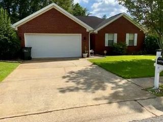 Foreclosed Home - 4471 HEATHERBROOK BLVD, 35405