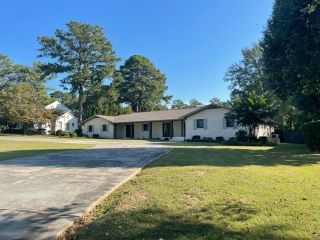 Foreclosed Home - 927 PINEMONT DR N, 35406