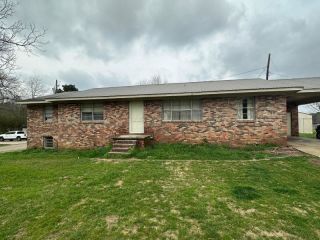 Foreclosed Home - 2706 WHITEHOUSE RD, 35501