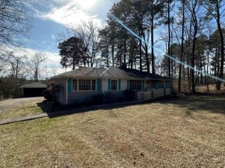 Foreclosed Home - 1001 VALLEY RD, 35501
