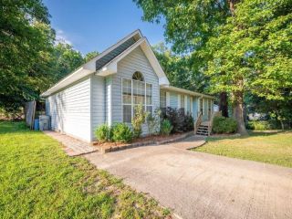 Foreclosed Home - 565 S PINE DR, 35504