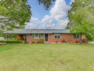 Foreclosed Home - 352 COUNTY ROAD 132, 35542