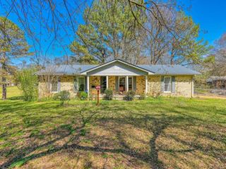 Foreclosed Home - 1301 MARIE DR, 35582