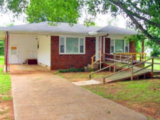 Foreclosed Home - 317 N FULTON ST, 35630