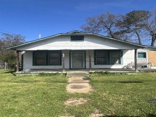 Foreclosed Home - 934 W COLLEGE ST, 35630