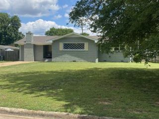 Foreclosed Home - 2005 CONWAY DR, 35630