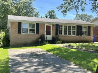 Foreclosed Home - 319 N PATTON ST, 35630