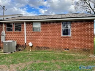 Foreclosed Home - 755 SHAW RD, 35646