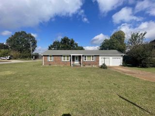 Foreclosed Home - 401 W HIGHLAND AVE, 35661