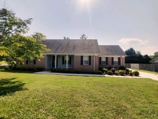 Foreclosed Home - 601 HICKORY AVE, 35661