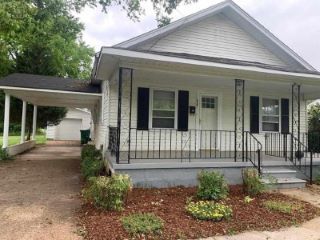 Foreclosed Home - 903 E 1ST ST, 35674