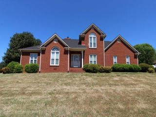 Foreclosed Home - 101 Laurelmill Dr, 35749