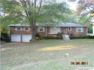 Foreclosed Home - 103 BEL AIR RD SE, 35802