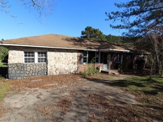 Foreclosed Home - 745 Rifle Range Road, 35905