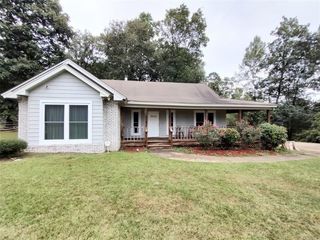 Foreclosed Home - 3034 DEATSVILLE HWY, 36022