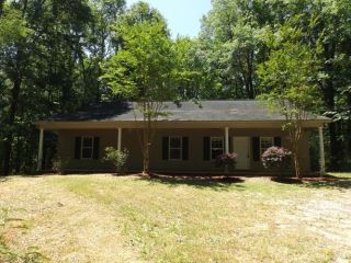 Foreclosed Home - 3051 Central Rd, 36024