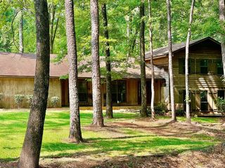 Foreclosed Home - 609 WOOD VALLEY RD, 36037