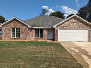 Foreclosed Home - 747 PARK LN, 36067