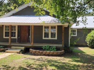 Foreclosed Home - 5523 UPPER RIVER RD, 36078