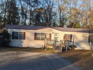 Foreclosed Home - 82 CHASE LN, 36079