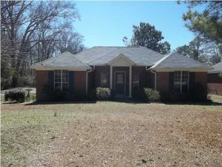 Foreclosed Home - 928 Willow Springs Rd, 36093