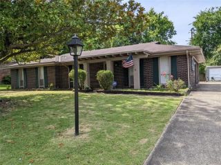 Foreclosed Home - 4406 SHAMROCK LN, 36106