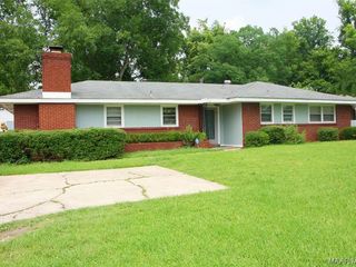 Foreclosed Home - 2449 CARTER HILL RD, 36106