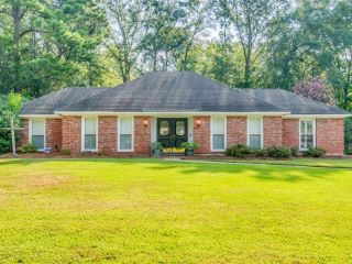 Foreclosed Home - 3273 LANCASTER LN, 36106