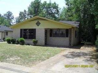 Foreclosed Home - 2517 W EDGEMONT AVE, 36108