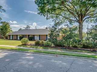 Foreclosed Home - 3100 OLD FARM RD, 36111