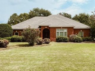 Foreclosed Home - 472 TOWNE LAKE PL, 36117