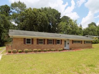 Foreclosed Home - 1306 Choctaw St, 36303