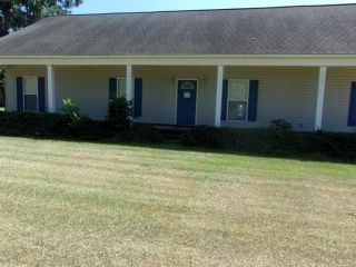 Foreclosed Home - 3192 County Rd 68, 36305