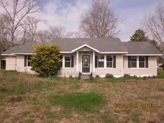 Foreclosed Home - 107 E 7TH ST, 36507