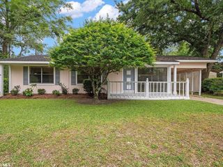 Foreclosed Home - 804 DAPHNE CT, 36526