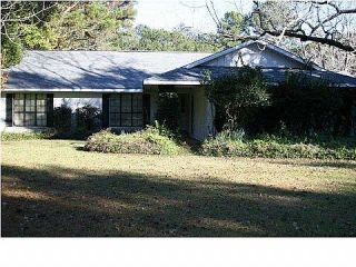 Foreclosed Home - 104 BLUE ISLAND AVE, 36532